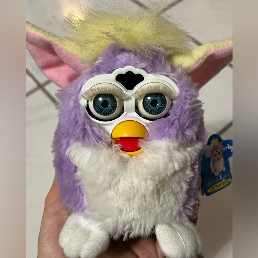 1998 Special Limited Edition Purple Furby | Tiger Electronics LTD (collectible)